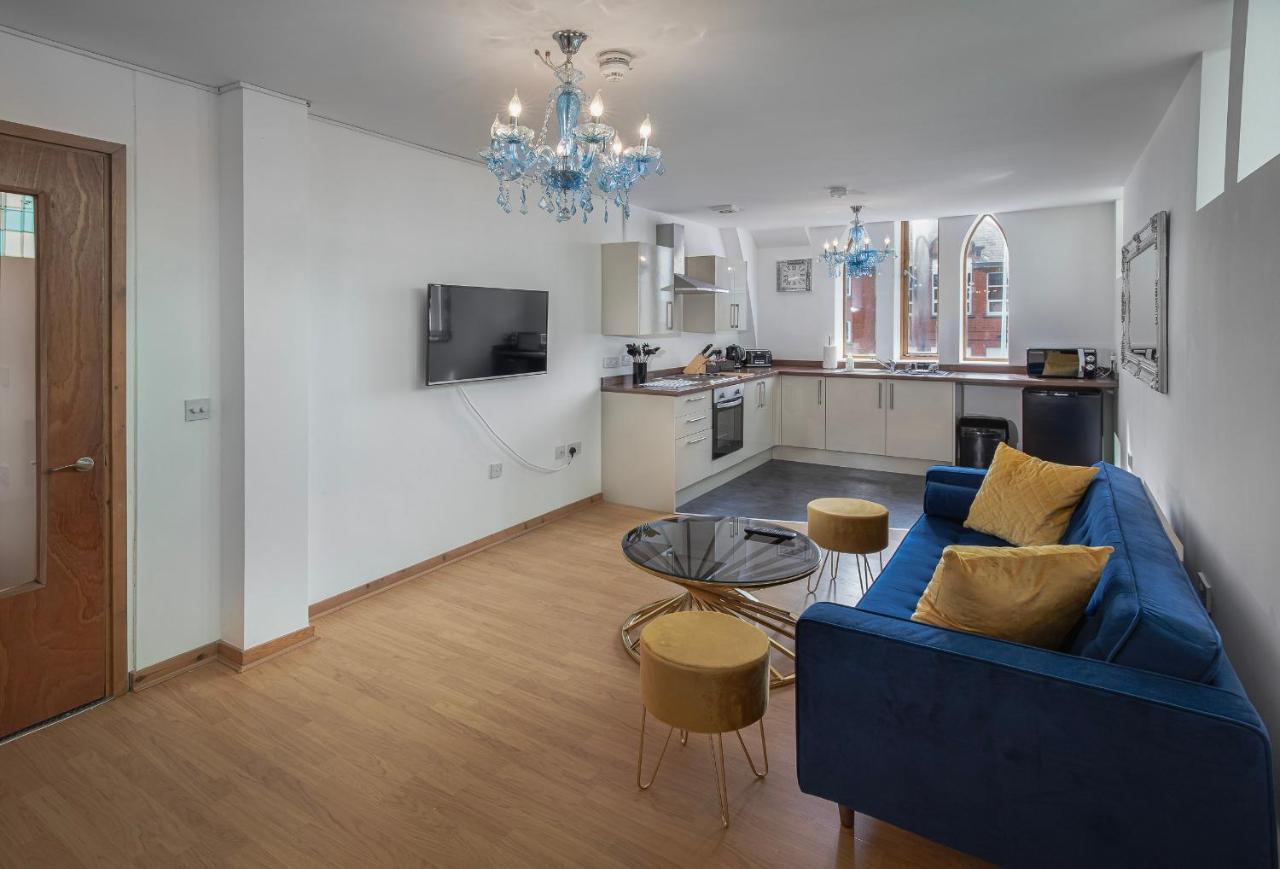 Elegant Church Conversion Close To Blackpool Tower Exterior photo